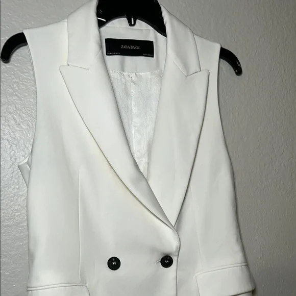 Zara Ivory Double-Breasted Vest - Picture 3 of 11
